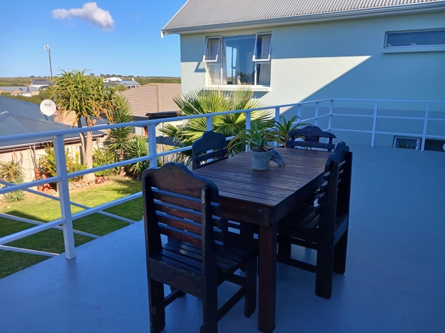 3 Bedroom Property for Sale in Stilbaai Wes Western Cape